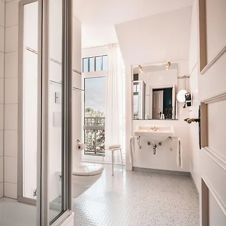 Huettmann Hotel 4*